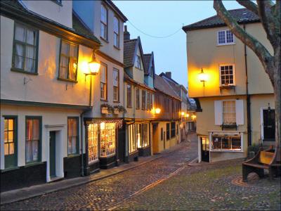 1286  Norwich  flexible timing   sleeps 3