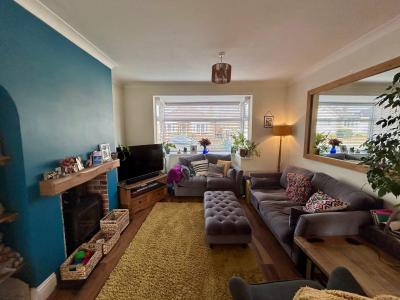 NEW ENTRY 1957 YORKSHIRE for school holidays : sleeps 4/6