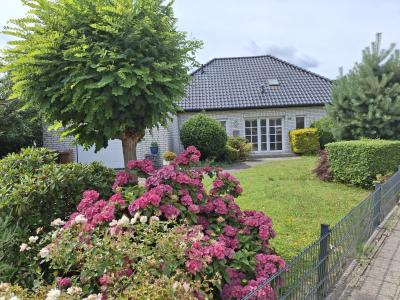 RECENT ENTRY A262 Emsland region, GERMANY  for school holidays: sleeps 6
